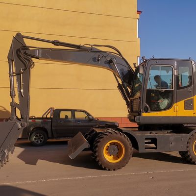 Minikoparka kołowa 2200 obr./min Koparka kołowa z silnikiem Cummins