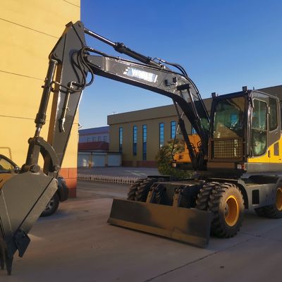 4-cylindrowa kompaktowa minikoparka Elektryczna koparka hydrauliczna z silnikiem Isuzu