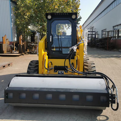 Mini ładowarka Bobcat o sterowaniu burtowym Heavy Duty 2ton Mini ładowarka z silnikiem Diesla
