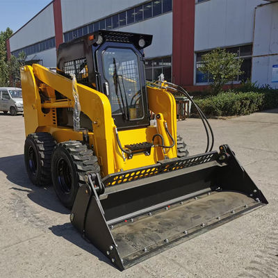 Mała ładowarka o sterowaniu burtowym 45 kW Automatyczna z napędem na cztery koła i łyżką