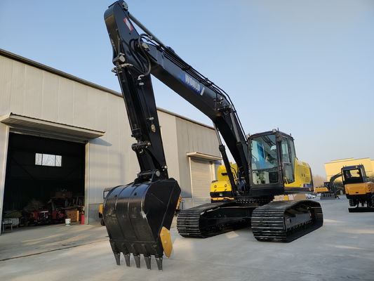 Koparka 23 ton 3,5-5 km/h Maksymalna wysokość kopania 9-11 m Maksymalna wysokość zrzutu 6-8 m równa Komatsu PC200