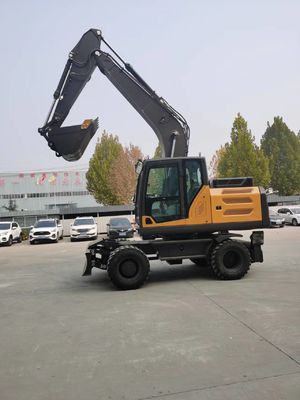 92 KW silnik Mini Ekskawator z kołami Max. Radiusz kopania 8000MM 9,00-20/8 opony