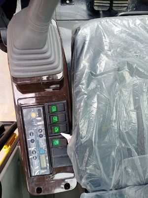 7500 kg masy maszyny mini wykopacz z ciśnieniem systemu hydraulicznego 27Mpa